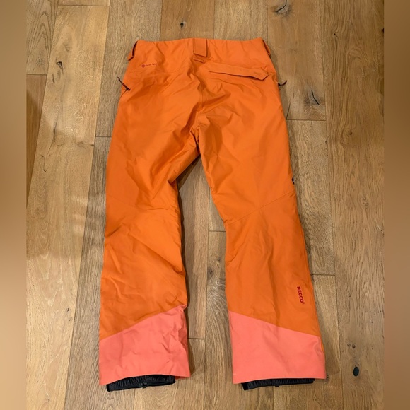 Women’s Patagonia Snow Pants - Picture 2 of 2